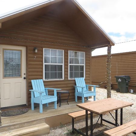 All Tucked Inn Cabins Stockdale 외부 사진