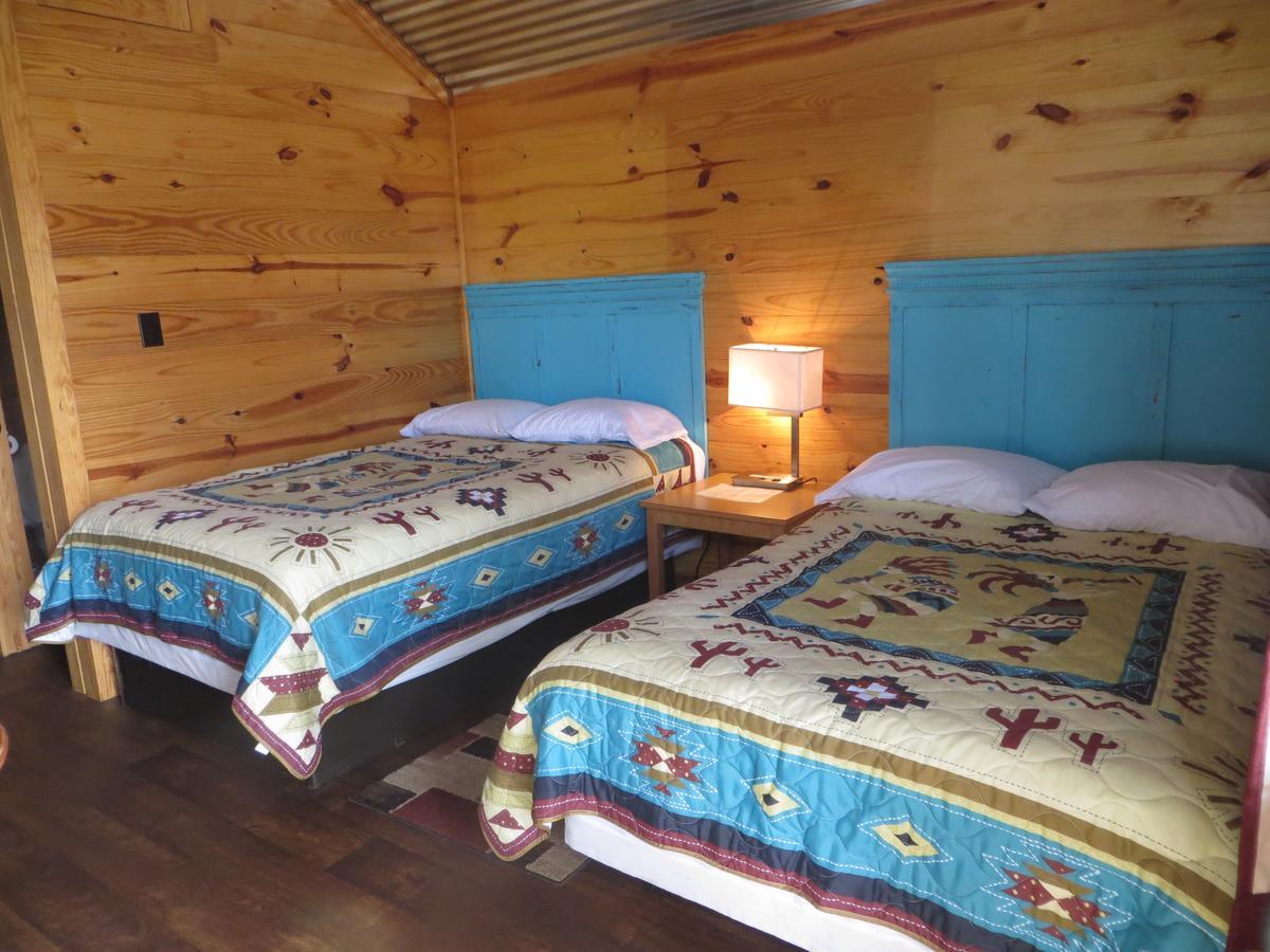 All Tucked Inn Cabins Stockdale 외부 사진