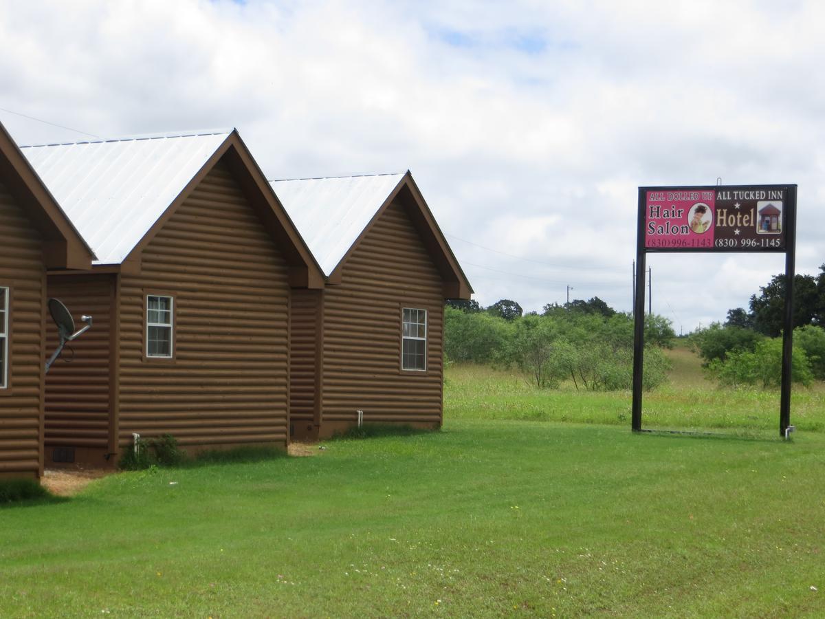 All Tucked Inn Cabins Stockdale 외부 사진