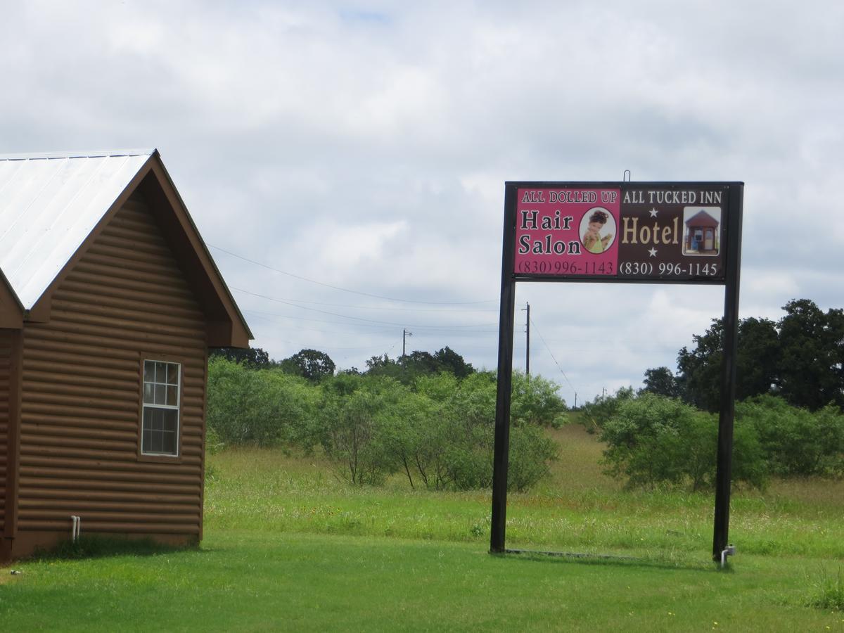 All Tucked Inn Cabins Stockdale 외부 사진