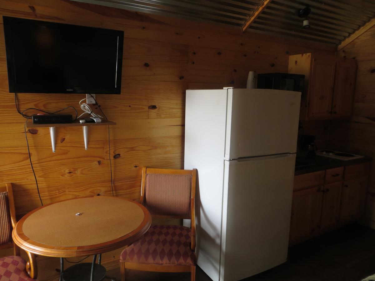All Tucked Inn Cabins Stockdale 외부 사진